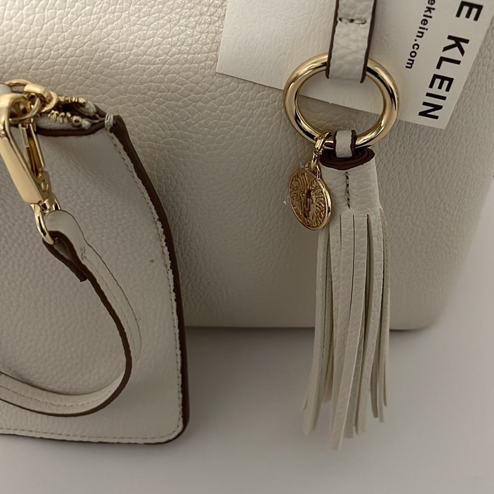 Anne Klein Carry All tote NWT 13x11 H - Picture 3 of 8